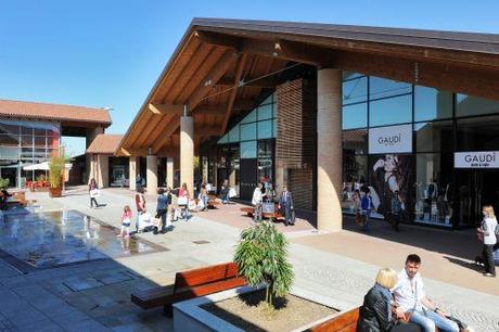 Slow Shopping al Mondovicino Outlet Village