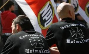 militanti NPD Un colpo ai neonazisti