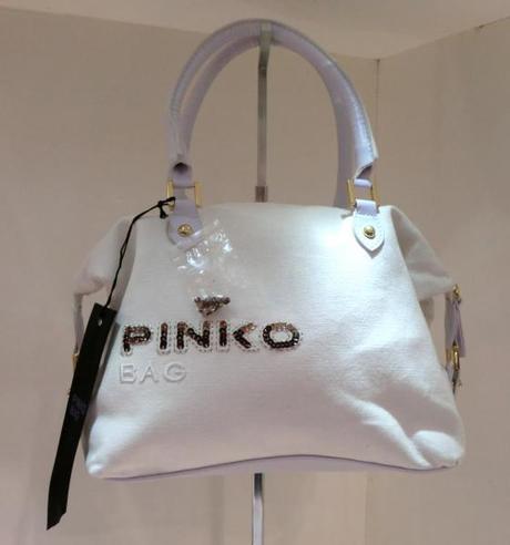 Una Pinko bag, per lei