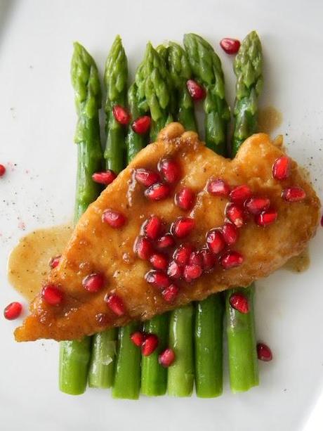 Scaloppine Teriyaki allo Zenzero e Sechuan con Asparagi e Melograno