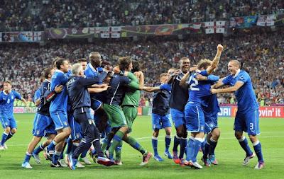 EURO 2012 Quarti di finale | Italia - Inghilterra 0-0 (4-2 dcr) | Highlights - video gol