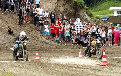 Tridays - Neukirchen Triumph Reunion Tridays - Neukirchen Triumph Reunion