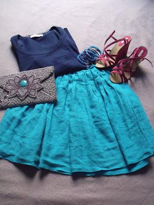 OUTFIT #3: DEEP BLUE (WITH A BIT OF PINK!)