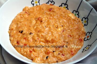 Risotto con pomodoro, origano e feta al profumo di limone