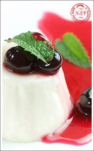 Panna cotta alle amarene