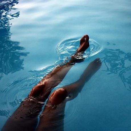 Anna ha una relazione complicata con Caronte Anna ha una relazione complicata con Caronte