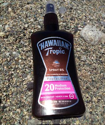 Protette, profumate e abbronzate con crema e olio Hawaiian Tropic