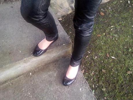 Rock around a string of pearls. Rock around a string of pearls.