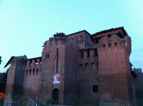 Terremoto: entriamo nella Rocca di San Felice sul Panaro