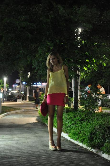 Summer Outfit in pink and yellow