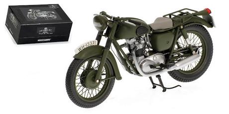 Triumph TR6 1962 Green by Minichamps