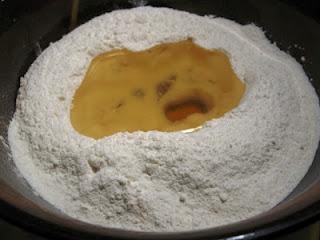 Torta Margherita allo yogurt senza zucchero e composta di frutta mista Torta Margherita allo yogurt senza zucchero e composta di frutta mista