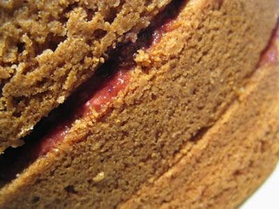 Torta Margherita allo yogurt senza zucchero e composta di frutta mista Torta Margherita allo yogurt senza zucchero e composta di frutta mista