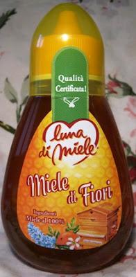 Torta Margherita allo yogurt senza zucchero e composta di frutta mista Torta Margherita allo yogurt senza zucchero e composta di frutta mista