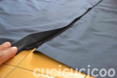 cuscini recuperati di $1000 - $1000 upcycled tie pillow