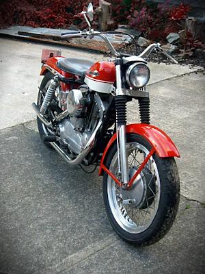 Red vintage sporty - E-bay find Red vintage sporty - E-bay find
