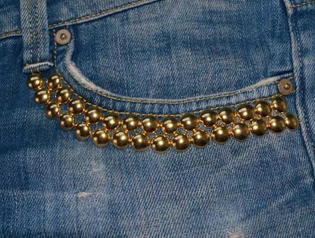 DIY: How to make studded shorts/ Fai da te: Come realizzare shorts con borchie