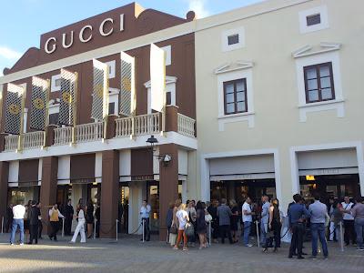 OPENING GUCCI- SICILIA OUTLET VILLAGE