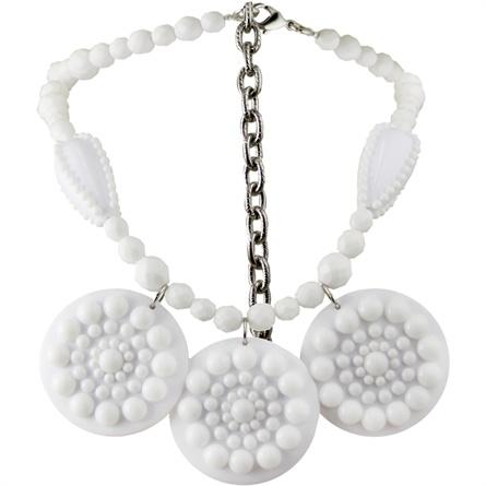 TOTAL WHITE!! TOTAL WHITE!!