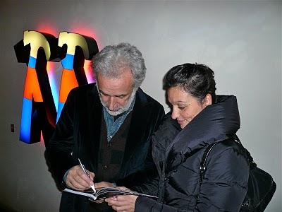 Marco Lodola a Bergamo... per Avanti Pop in Galleria Elleni: