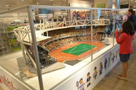 Lo stadio olimpico di Londra 2012 rifatto con i LEGO