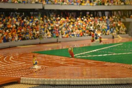 Lo stadio olimpico di Londra 2012 rifatto con i LEGO