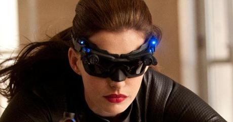 Rilasciato un video sulla creazione della maschera di Catwoman in Il Cavaliere Oscuro - Il Ritorno