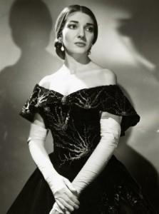 una immagine di Maria Callas interpreta Violetta ne La traviata diretta nel 1958 da Franco Ghione 223x300 su La Signora delle Camelie: le Tante Anime di un Amore Impossibile