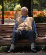 Alla larga solitudine e malattie negli anziani con la meditazione