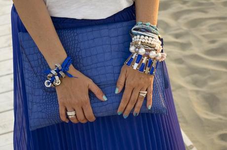Smilingischic outfit navy style dettagli bracciali All shades of the sea