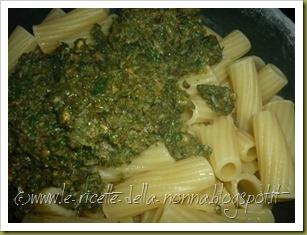 Tortiglioni con pesto di nocciole e basilico (12)