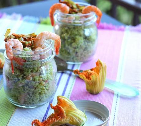 Cous cous al pesto di zucchine, fiori di zucca e mazzancolle