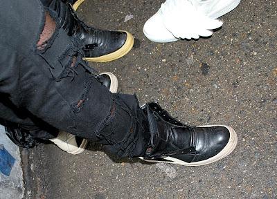 New York Street Style Details : Studs n' Wings New York Street Style Details : Studs n' Wings