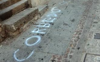Brigadiere Corbeddu Ad Orgosolo compaiono scritte blasfeme Brigadiere Corbeddu Ad Orgosolo compaiono scritte blasfeme