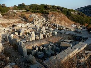 Gli antenati dei tombaroli a Cnido