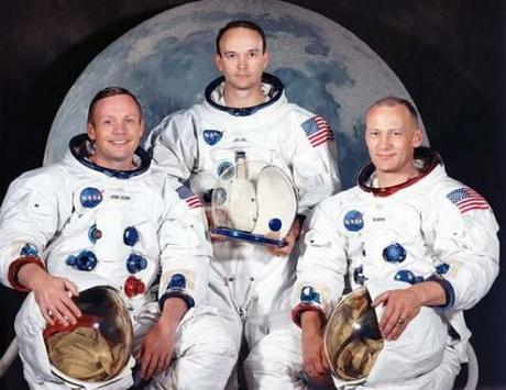 La Luna piange, addio a Neil Armstrong