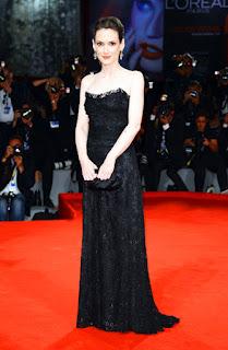 Winona Ryder in Dolce & Gabbana al Festival del Cinema di Venezia