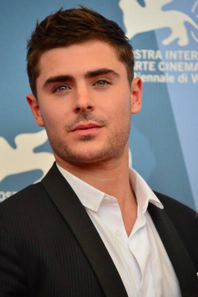 Zac Efron a Venezia sta che è una bellezza