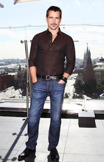 Colin Farrell in Dolce & Gabbana for 'Total Recall' premiere Colin Farrell in Dolce & Gabbana for 'Total Recall' premiere