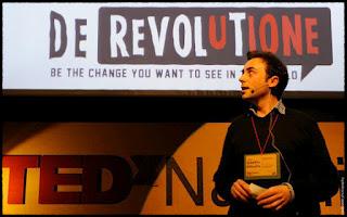 StartupID | Roberto Esposito @robbb85 di DeRev