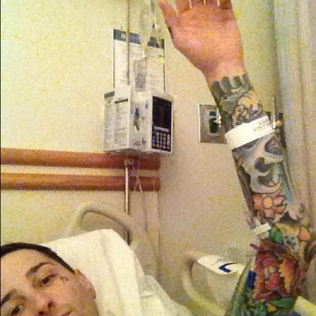 SUICIDE SILENCE - Il cantante Mitch Lucker in ospedale!