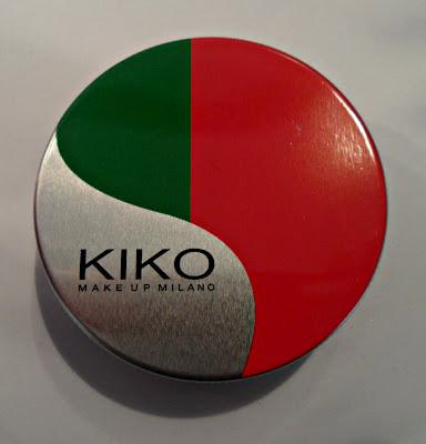 Review&Swatches; KIKO MAKEUP MILANO ACTIVE COLOURS Super Colour Lipgloss nelle colorazioni 01,02,03,04,05 e 06