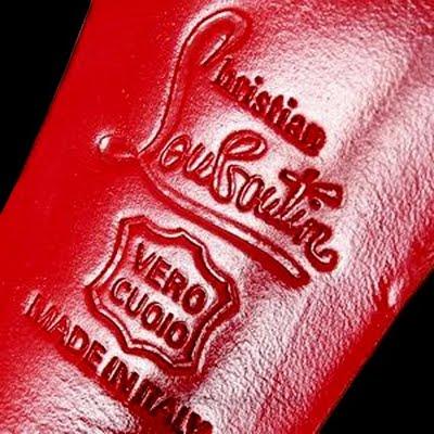 La suola rossa è solo di Christian Louboutin