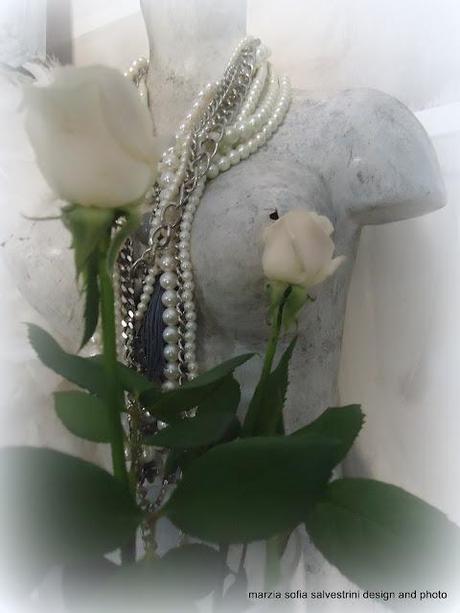 Rose e perle...perle e rose.... Rose e perle...perle e rose....