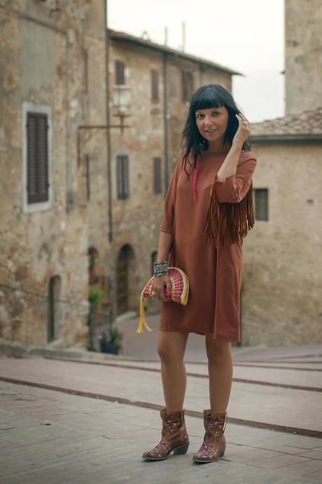 smilingischic Outfit abito con frange color tabacco Dixie Calamity Jane Cowgirl Style Calamity Jane : bad or good girl?