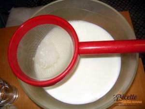 Come fare lo yogurt greco fatto in casa preparare yogurt greco