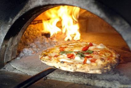 UE: Si al riconoscimento della Pizza Napoletana come Specialità Tradizionale Garantita
