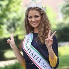 Giusy Buscemi, la nuova Miss Italia 2012, torna a Menfi