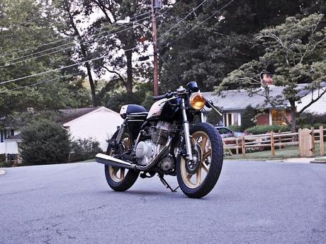Yamaha XS 400 1977 by MotoHangar Yamaha XS 400 1977 by MotoHangar