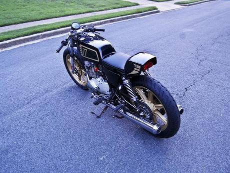 Yamaha XS 400 1977 by MotoHangar Yamaha XS 400 1977 by MotoHangar